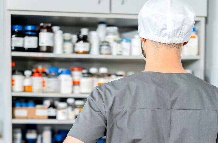सरकारी दवा नीति पर बवाल: 611 दवाएं मुफ्त मिलने के फैसले के खिलाफ आंदोलन की तैयारी, बिहार केमिस्ट एसोसिएशन का ऐलान