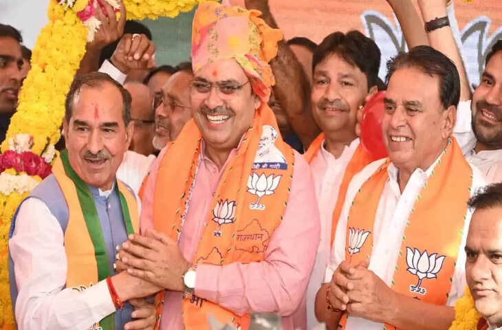 भाजपा की जीत के बाद जयपुर में जश्न: मुख्यमंत्री आवास और प्रदेश कार्यालय में दिखा उत्साह, वीडियो में जाने नेताओं ने झालमुड़ी खाकर मनाया विजय उत्सव