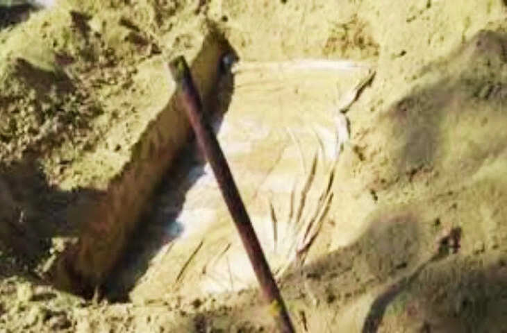 8 महीने पहले हुई थी शादी&hellip; मौत के बाद ससुरालवालों ने दफनाया, पुलिस ने कब्र से निकलवाई महिला की लाश