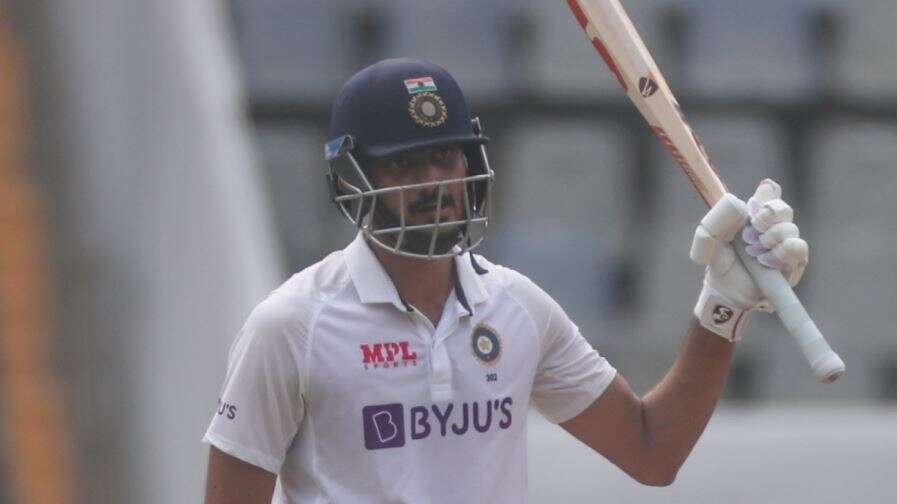 Akshar Patel batting test1111111.JPG