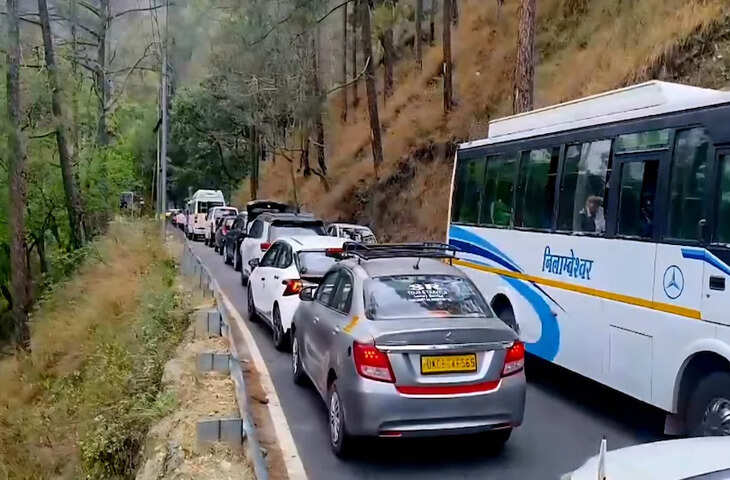 नैनीताल-कैंचीधाम में वीकेंड पर भारी भीड़, हजारों पर्यटकों से लगा भीषण जाम
