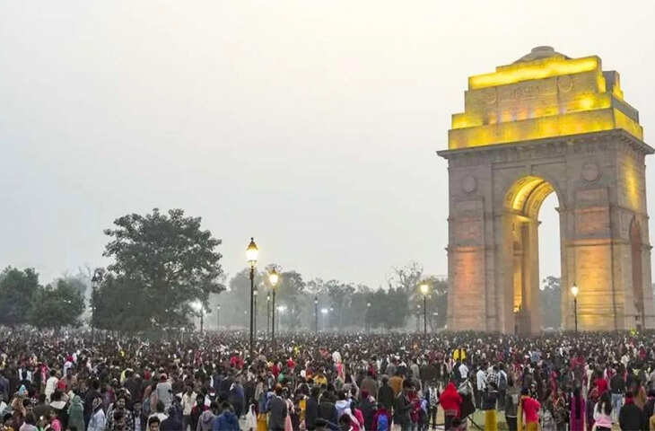 साल के पहले दिन इंडिया गेट पर लगा मिनी लॉक डाउन, जानें लोगों की एंट्री क्यों हुई बैन