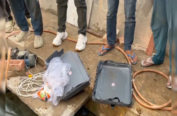 सीकर के गणेश्वर तीर्थ धाम में कुंड में फेंके सूटकेस में धमाका, फुटेज में देखें जीर्णोद्धार कार्य के दौरान मची अफरा-तफरी