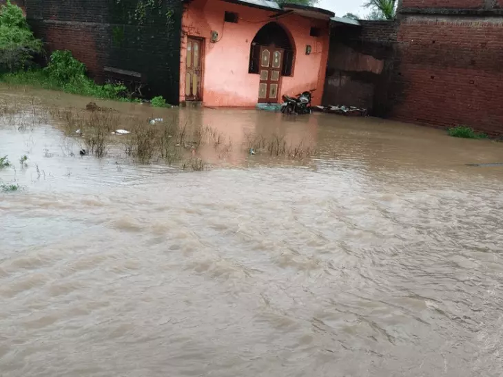 Satna Weather: अगले 5 दिन बारिश का दौर रहेगा जारी, गरज-चमक के साथ तेज बारिश का यलो अलर्ट; नदी-नाले उफान पर