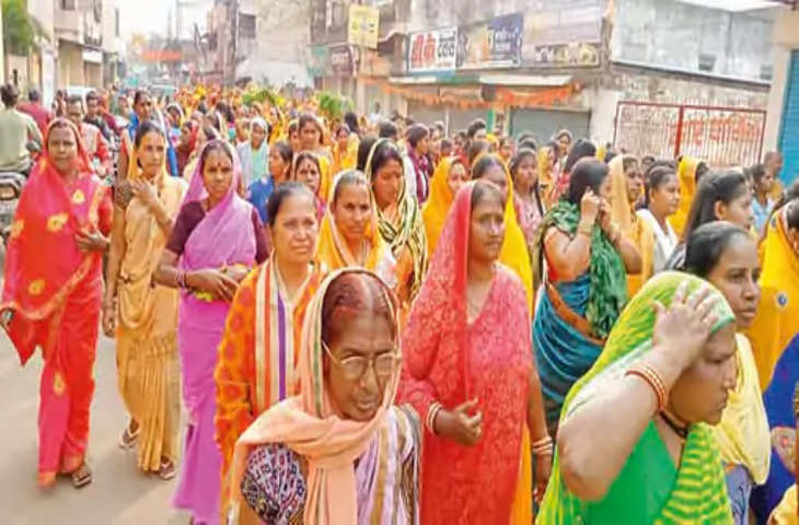 Durg शाकंभरी महोत्सव पर दुर्ग राज कोसरिया मरार पटेल समाज ने निकाली शोभायात्रा
