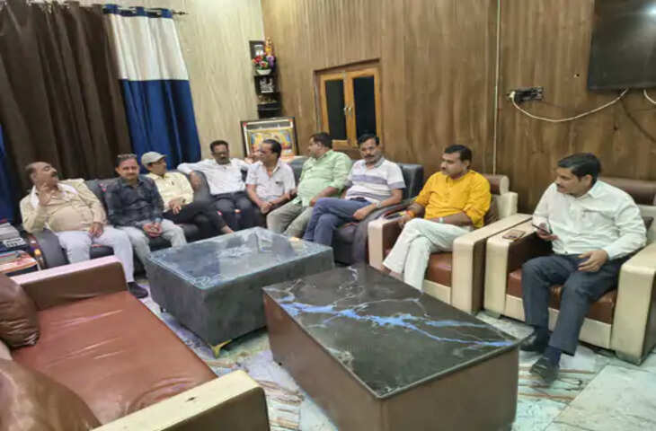 औरैया में दानवीर भामाशाह जयंती पर निकलेगी शोभायात्रा, तैयारियों को लेकर पोरवाल सभा की बैठक