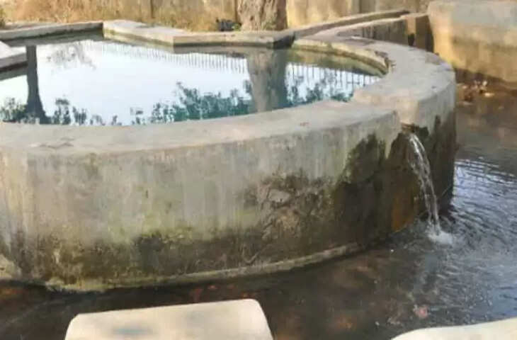 ये है दुनिया का सबसे अनोखा कुंड, जिसमें ताली बजाने से ऊपर आ जाता है पानी