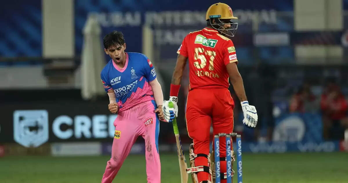 Kartik Tyagi Jasprit Bumrah,