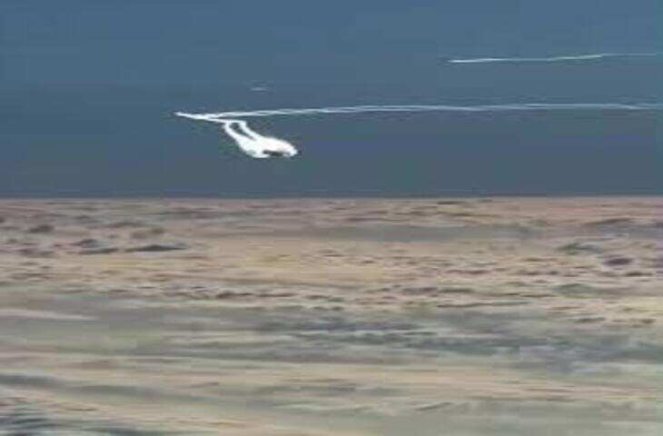 900 km/h की रफ्तार पर उड़ता बोइंग 747 &ndash; क्या आपने कभी ऐसा नजारा देखा