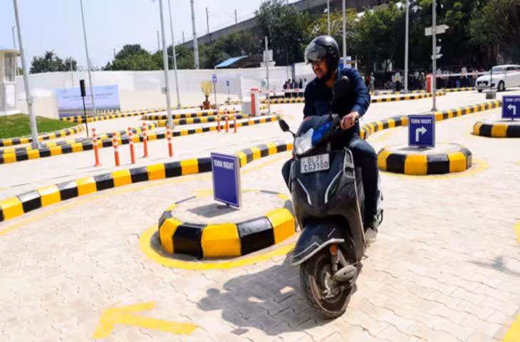 Driving License New Rule: मानसून सत्र में ट्रैफिक कानून में बड़ा बदलाव संभव, बार-बार चालान पर फिर होगी ड्राइविंग परीक्षा