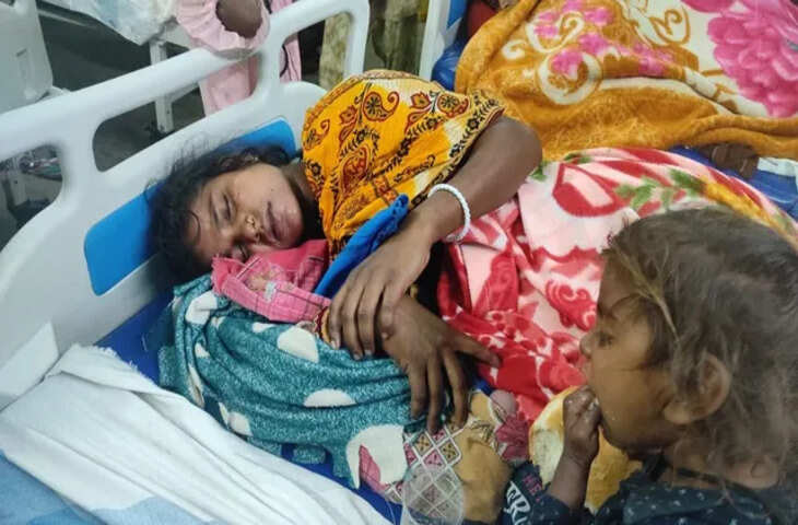 झाझा रेलवे स्टेशन पर साउथ बिहार एक्सप्रेस में महिला ने ट्रेन में ही दिया बच्चे को जन्म