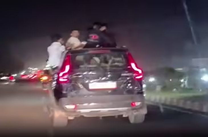 हापुड़ हाईवे पर स्टंट का खतरनाक वीडियो वायरल, तेज रफ्तार कार से रईसजादों ने उड़ाई ट्रैफिक नियमों की धज्जियां