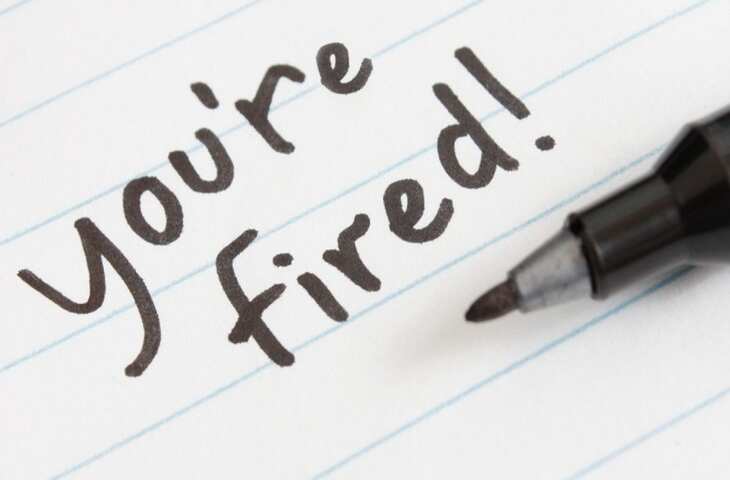 America: कॉलेज प्रोफेसर ने दी पत्रकार को चाकू से मारने की धमकी, प्रशासन ने किया नौकरी से बेदखल !