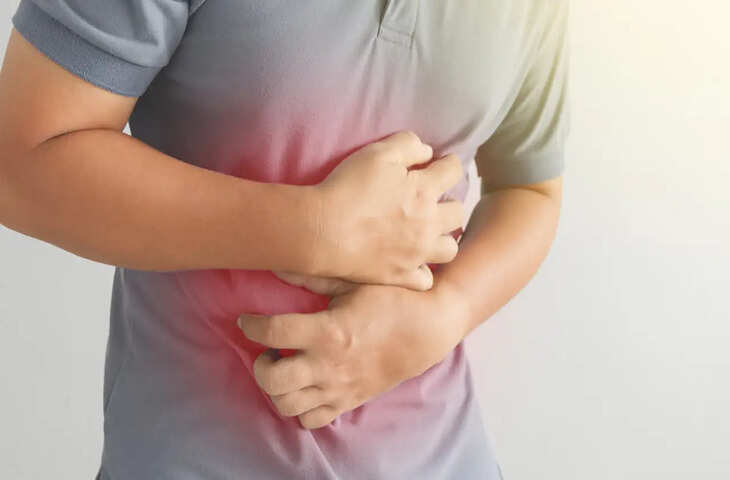 पेट दर्द समझकर पहुंचा अस्पताल, जांच में हुआ चौंकाने वाला खुलासा