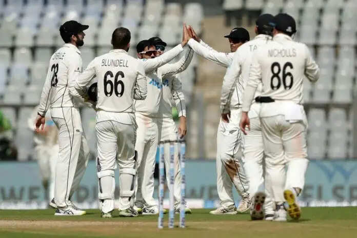 IND vs NZ LIVE Score, भारत के लिए एक और झटका, विराट कोहली भी पुजारा के पीछे पिछे आउट, भारत 95/3