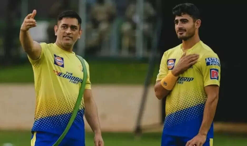 mukesh choudhary drops two ms- dhoni111111111