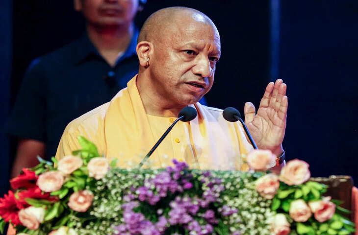 सीएम योगी का बयान- &lsquo;बंद कमरे में टिप्पणी करना आसान, सुरक्षा हटे तो बड़े से बड़ा व्यक्ति भीगी बिल्ली बन जाएगा&rsquo;