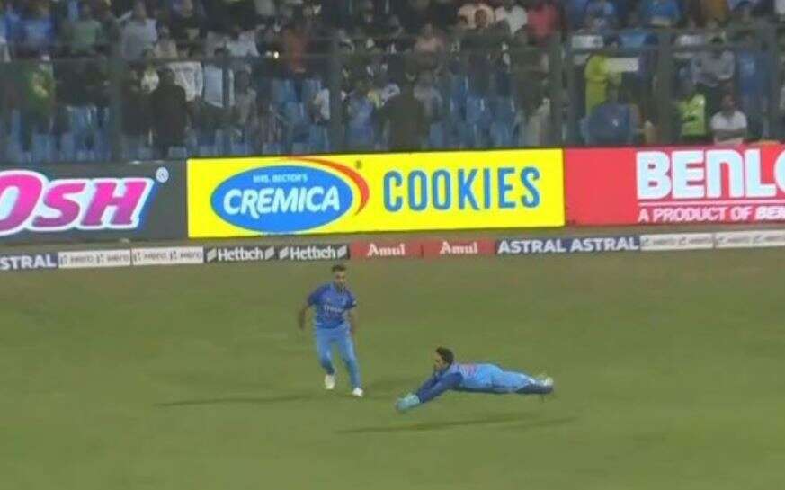 ishan kishan take good catch of charith asalanka111111