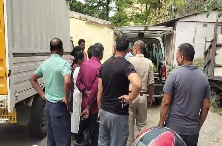 लातेहार में मिला वृद्ध दंपति का शव, दोनों के हाथ में लगा था सिंदूर, क्या बोली पुलिस