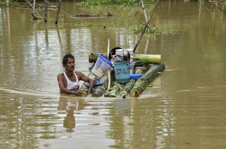 असम बाढ़ पीड़ितों की मदद को आगे आए सलमान खान और आलिया भट्ट, वीडियो में जाने 'बीइंग ह्यूमन' ने शुरू किया राहत अभियान