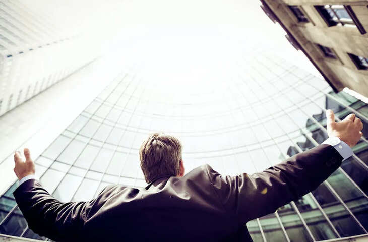 जिंदगी में बनना चाहते है एक काबिल और सक्सेसफुल इंसान तो आज से ही फॉलो करे वीडियो में बताए 5 टिप्स, दुनिया होगी आपके क़दमों में&nbsp;