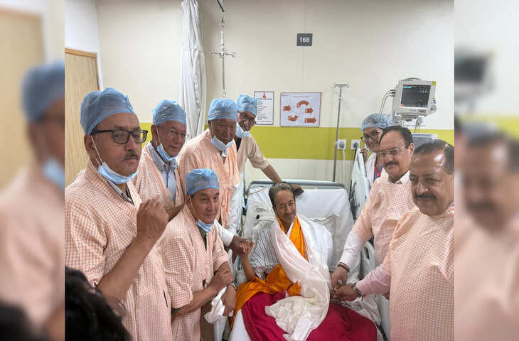 26 दिन के अनशन के बाद&nbsp;Sonam Wangchuk ने खत्म की भूख हड़ताल,&nbsp;PM मोदी ने पेपर लीक के खिलाफ सख्त कानून बनाने का दिया आश्वासन&nbsp;