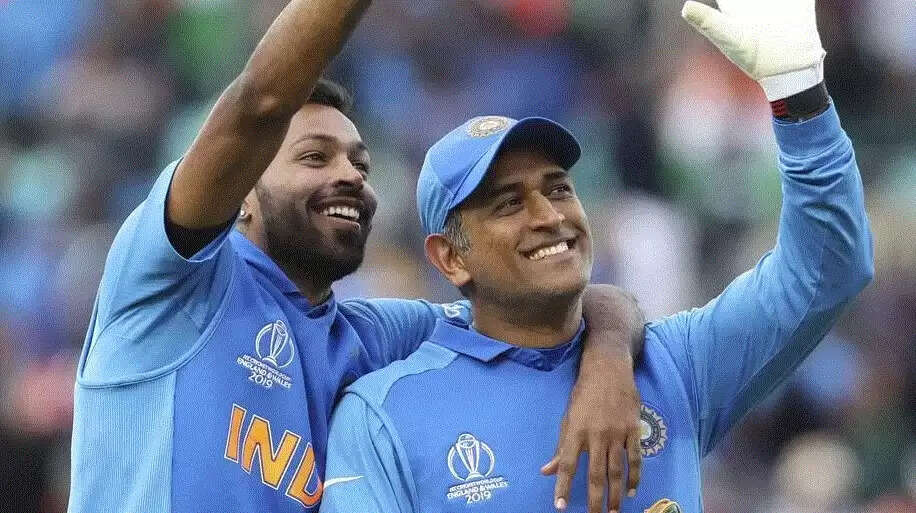 Ms Dhoni  Hardik Pandya 111111