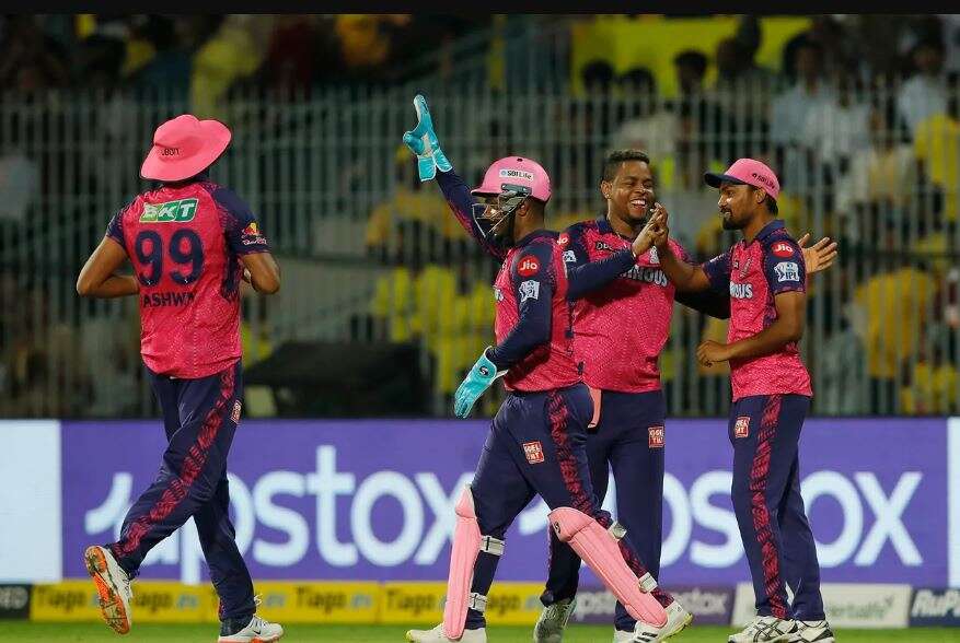 "RR--1-11--WIN01001111111111111111" "RR --1-1-1-1-1112333" "RR --1-1-1-1-111122211111" "RR --1-1-1-1-1111222" 