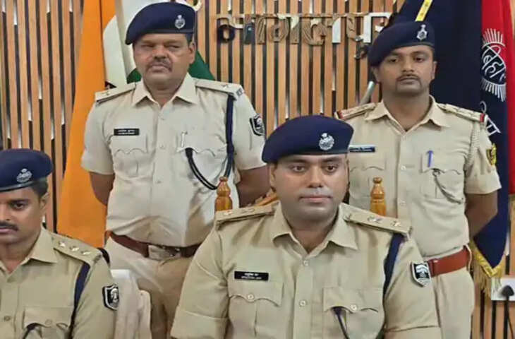 भागलपुर में मिट्टी में दबा मिला शव, दुर्गंध आने पर खुदाई से खुला मामला; दो आरोपी गिरफ्तार