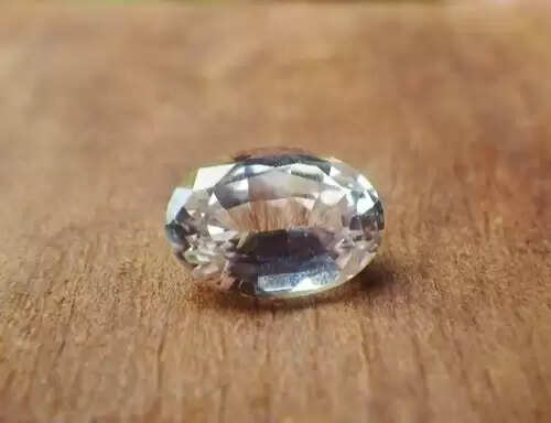 magical benefits of white pukhraj