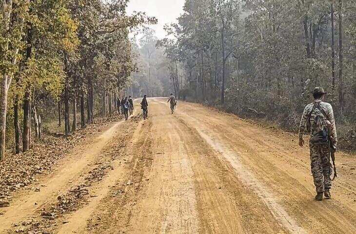 छत्तीसगढ़ के बीजापुर में तीन माओवादी मारे गए