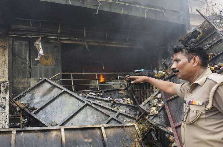 मौत का आंकड़ा 15 पहुंचा, अवैध बिल्डिंग पर चलेगा बुलडोजर; फुटेज में देंखे 4 आरोपी गिरफ्तार