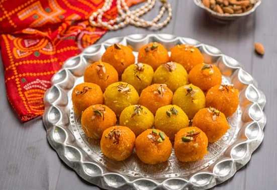 Hanuman jayanti 2024 offer special bhog to hanuman puja 