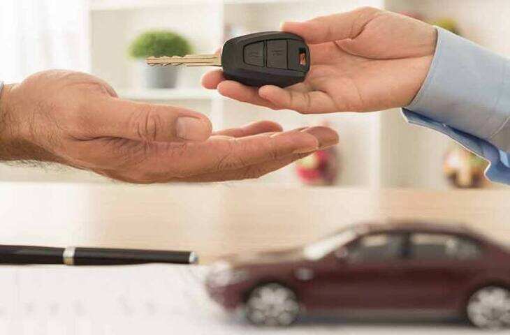 Car Buyers Alert: नई कार खरीदने का बना रहे है प्लान, तो जान ले कौन से सेफ्टी फीचर्स है जरूरी&nbsp;
