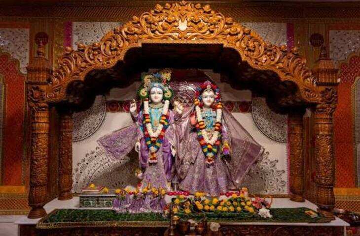 Janmashtami Special: परिवार की यादें और कान्हा की भक्ति: जानिए कैसे जन्माष्टमी मना रही हैं गौरी गोपाल आश्रम की माताएं