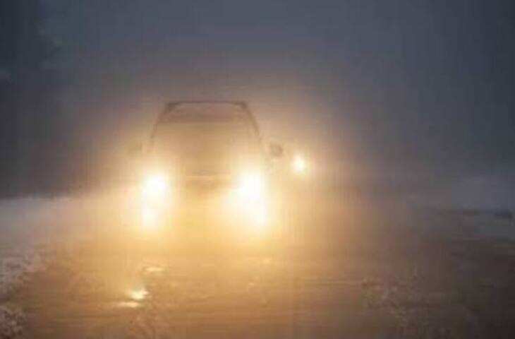 Highway Driving Tips: रात में हाई बीम की एक गलती पड़ सकती है भारी, जानें कब करें इस्तेमाल और कितना हो सकता है चालान