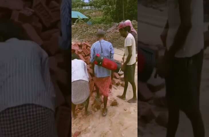 नुसरत के गानों में डूबे चाचा और हाथों से करते रहे मजदूरी, Viral Video देखकर लोगों को याद आया अपना द