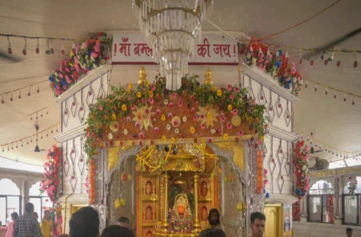 डोंगरगढ़ बम्लेश्वरी मंदिर ट्रस्ट की आय 17 करोड़, पुजारियों के कम सेलेरी पर मचा बवाल  