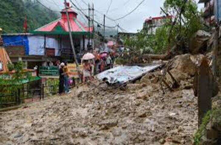 हिमाचल प्रदेश में बारिश का कहर जारी: भूस्खलन और पेड़ गिरने से यातायात, बिजली और जल आपूर्ति प्रभावित