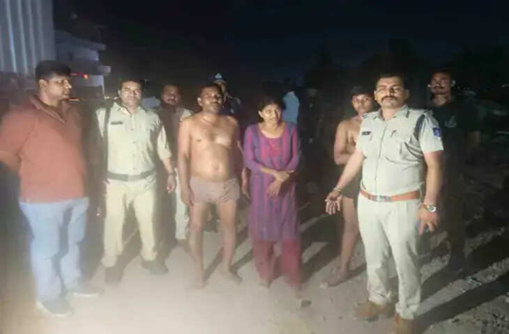 नागदा में दो मंजिला मकान में भीषण आग, दूसरी मंजिल से कूदे पति-पत्नी और बेटा; TI ने बचाई जान