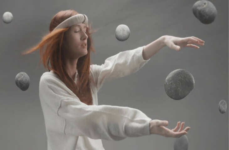 अब अपने सपनों को दें नया आकार! Prophetic AI ने लॉन्च किया ऐसा डिवाइस जो बदल देगा सपनों की दुनिया&nbsp;