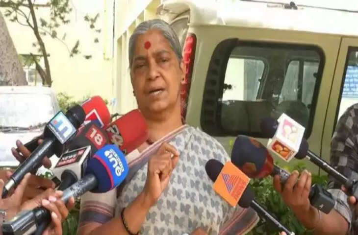 IPL 2021 - केकेआर के खिलाफ रोहित शर्मा छक्कों के मामले में बना सकते हैं कई बड़े रिकॉर्ड