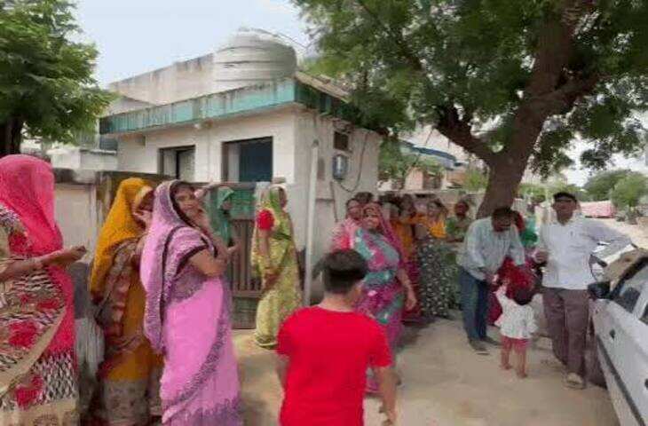 रोज 100 घरों के आगे खुद लगाते हैं झाड़ू, अब मोहल्ले ने बनाया पार्षद प्रत्याशी; फुटेज में देंखे अलवर के विपिन की सेवा बनी पहचान