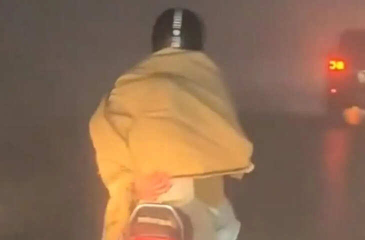 बच्चे को ठंड से बचाने के लिए किया पिता ने किया ये काम, वीडियो देख लोग बोले- ये है बिना शर्त वाला प्यार