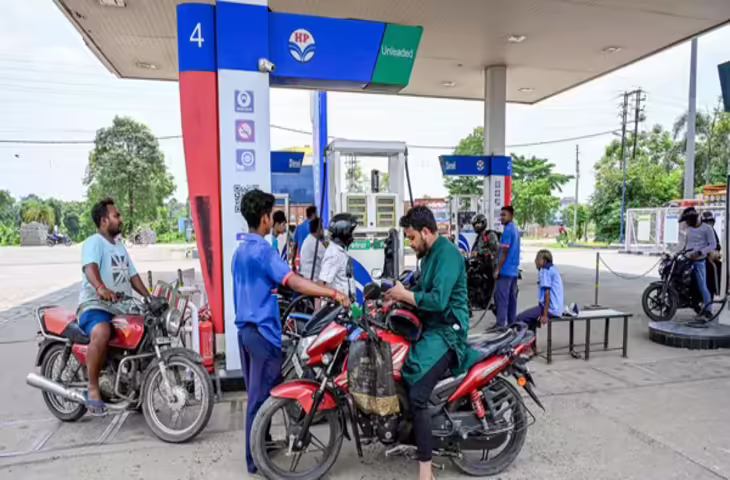 Petrol Diesel Price Hike: आम जनता को फिर लगा झटका, 5 दिन बाद बढ़े ईंधन के दाम, देखें आपके शहर में क्या है नई कीमत