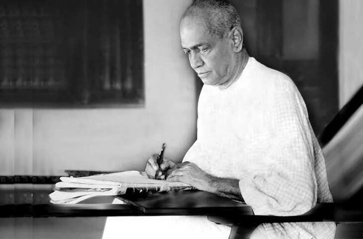 Vallathol Narayana Menon Jayanti: मलयालम भाषा के प्रसिद्ध कवि और साहित्यकार वल्लतोल नारायण मेनन के जन्म दिवस पर मिलें इनके जीवन से 