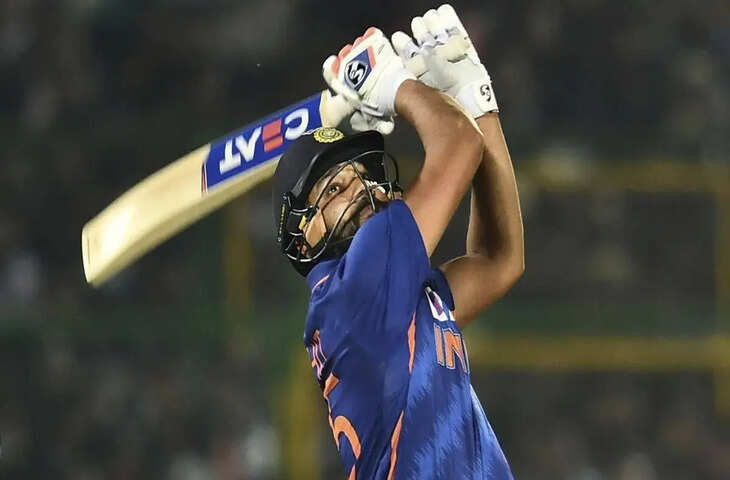 ODI और T20 का कप्तान बनने के बाद क्या Rohit Sharma की बढ़ेगी सैलरी