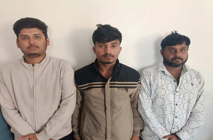 गलत कमरे का दरवाजा खटखटाने की महिला को मिली इतनी बड़ी सजा! 3 लोगों ने खींचकर किया सामूहिक बलात्कार, जाने पूरा मामला&nbsp;