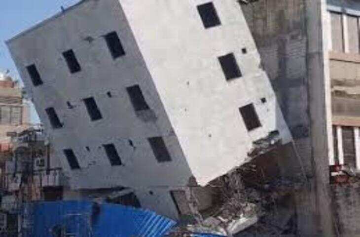 वीडियो में देखें जयपुर के पॉश इलाके में निर्माणाधीन 5 मंजिला होटल धराशायी, क्रेन के सहारे रोका था 