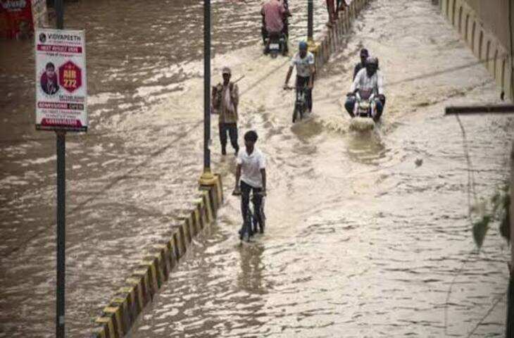 मध्य प्रदेश में बारिश का कहर, 104 करोड़ की सड़क बही; सतना में नाले में बहे 3 लोग, वीडियो में जाने यूपी के 19 जिलों में बाढ़ जैसे हालात